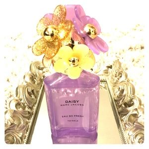 Marc Jacobs 2.5 oz Bottle of Daisy Dream Twinkle